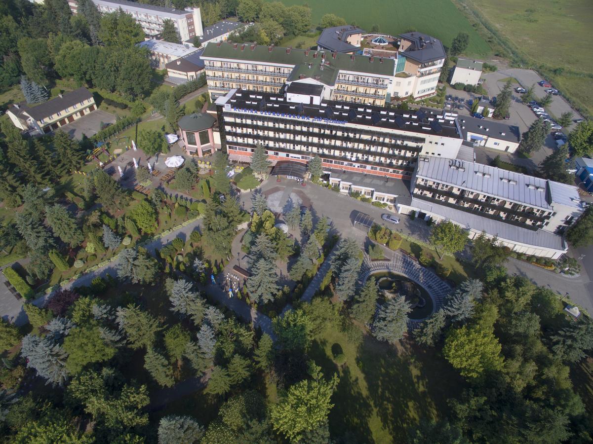 Klinika Uzdrowiskowa "Pod Tezniami" Hotel Ciechocinek Exterior photo